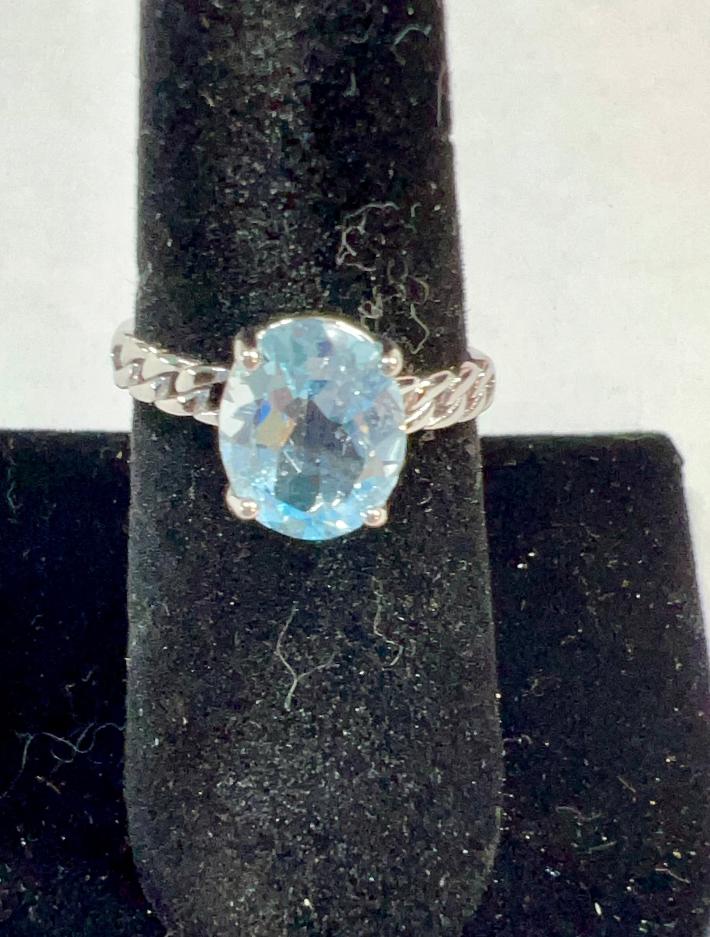 Blue topaz ring .925