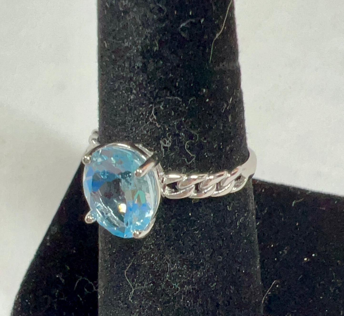 Blue topaz ring .925