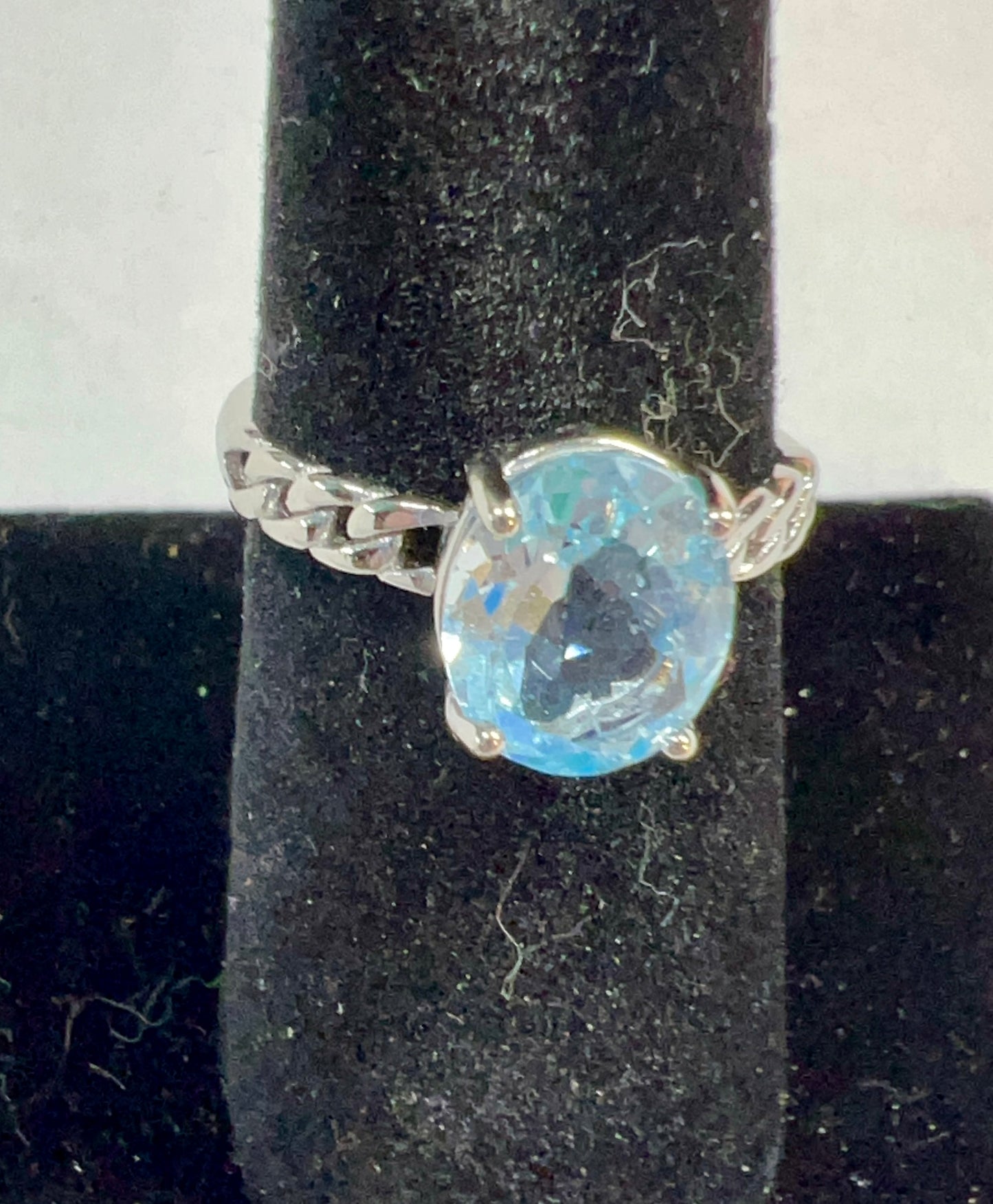 Blue topaz ring .925